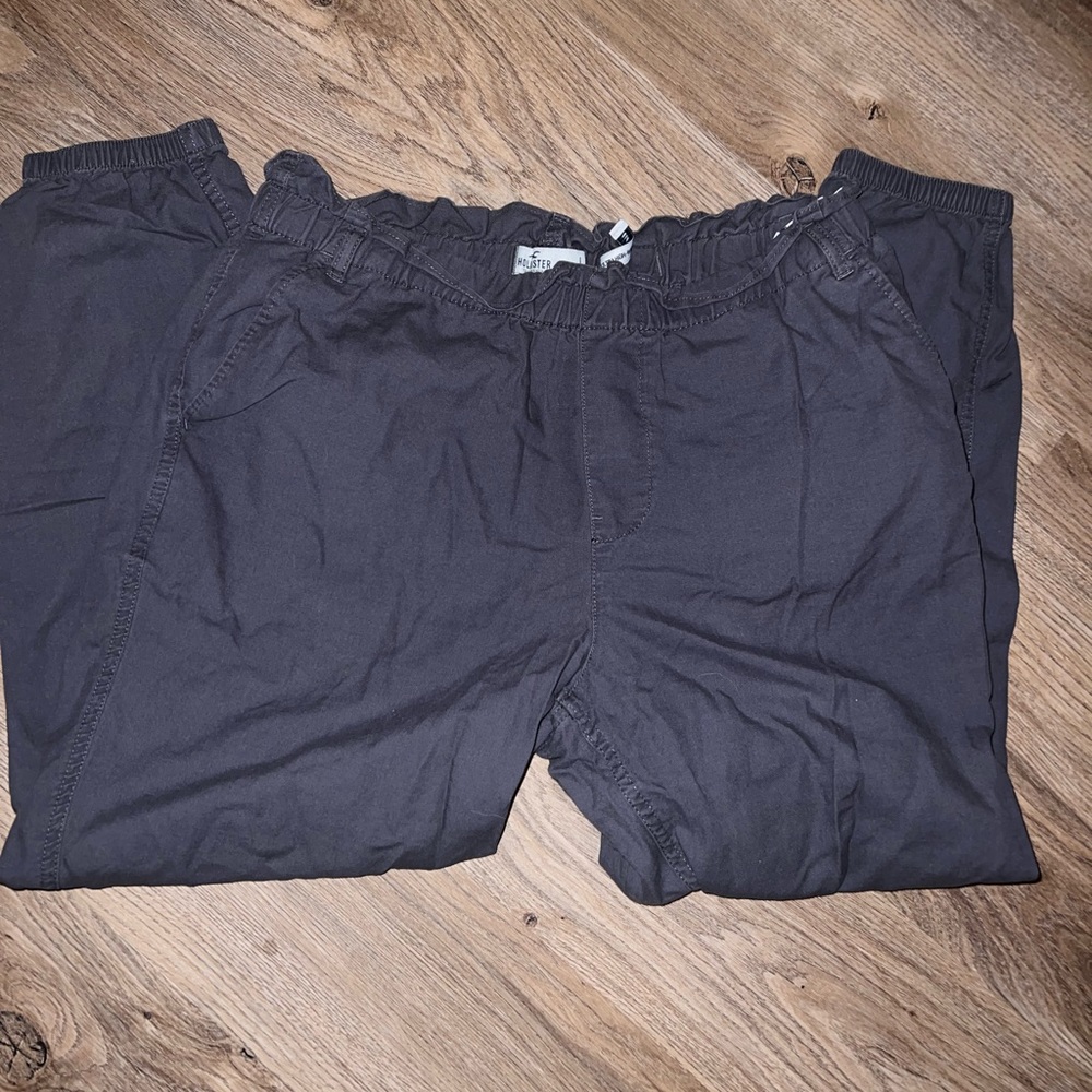 Hollister joggers